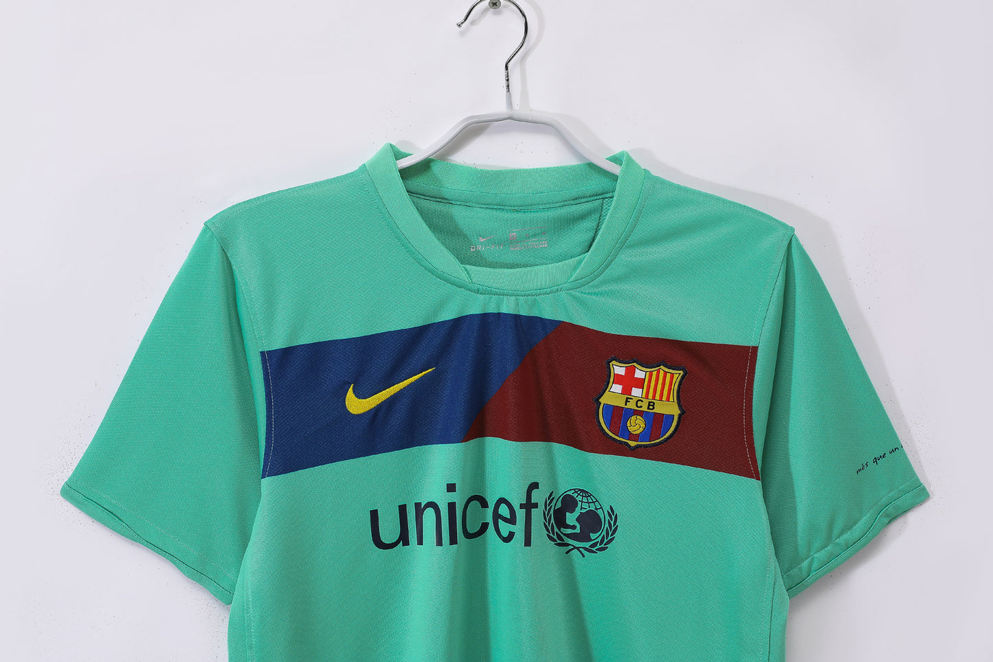 2010/11 Barcelona Away 5A