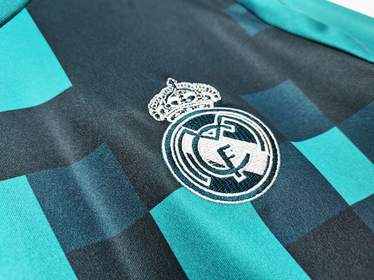 2017/18 Real Madrid Away 3B (Long Sleeve)
