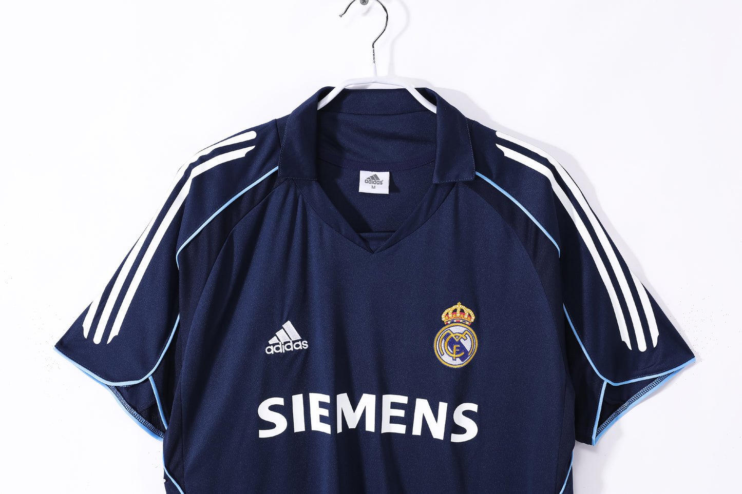 2005/06 Real Madrid Away Royal Blue Retro 8A