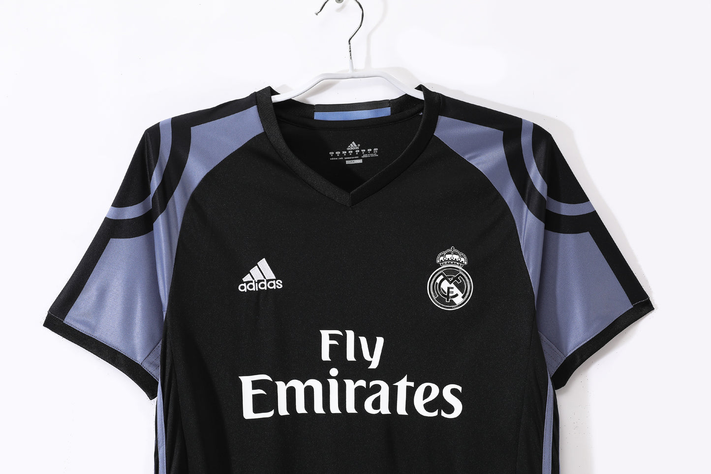 2016/17 Real Madrid Away 5A