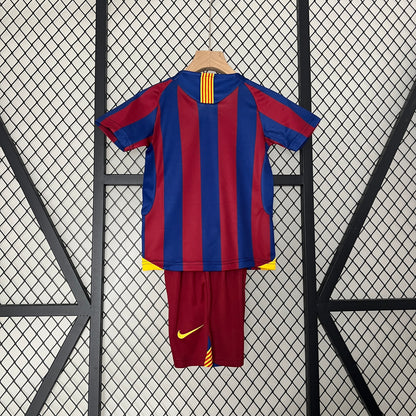 2005/06 Barcelona Home Retro Kids Kit