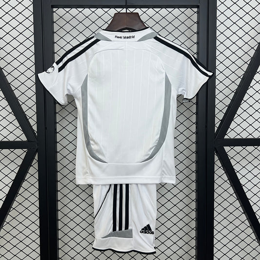 2006/07 Real Madrid Home Retro Kids Kit