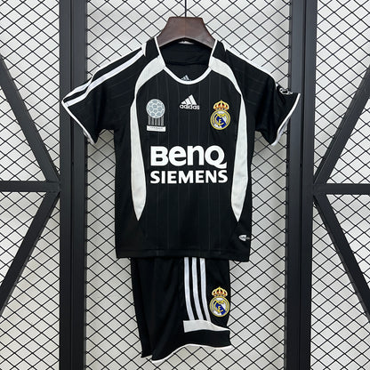 2006/07 Real Madrid Third Retro Kids Kit