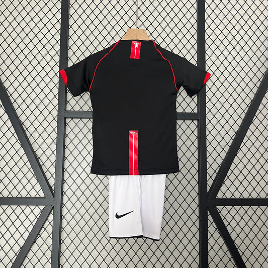 2007/08 Manchester United Away Black Retro Kids Kit