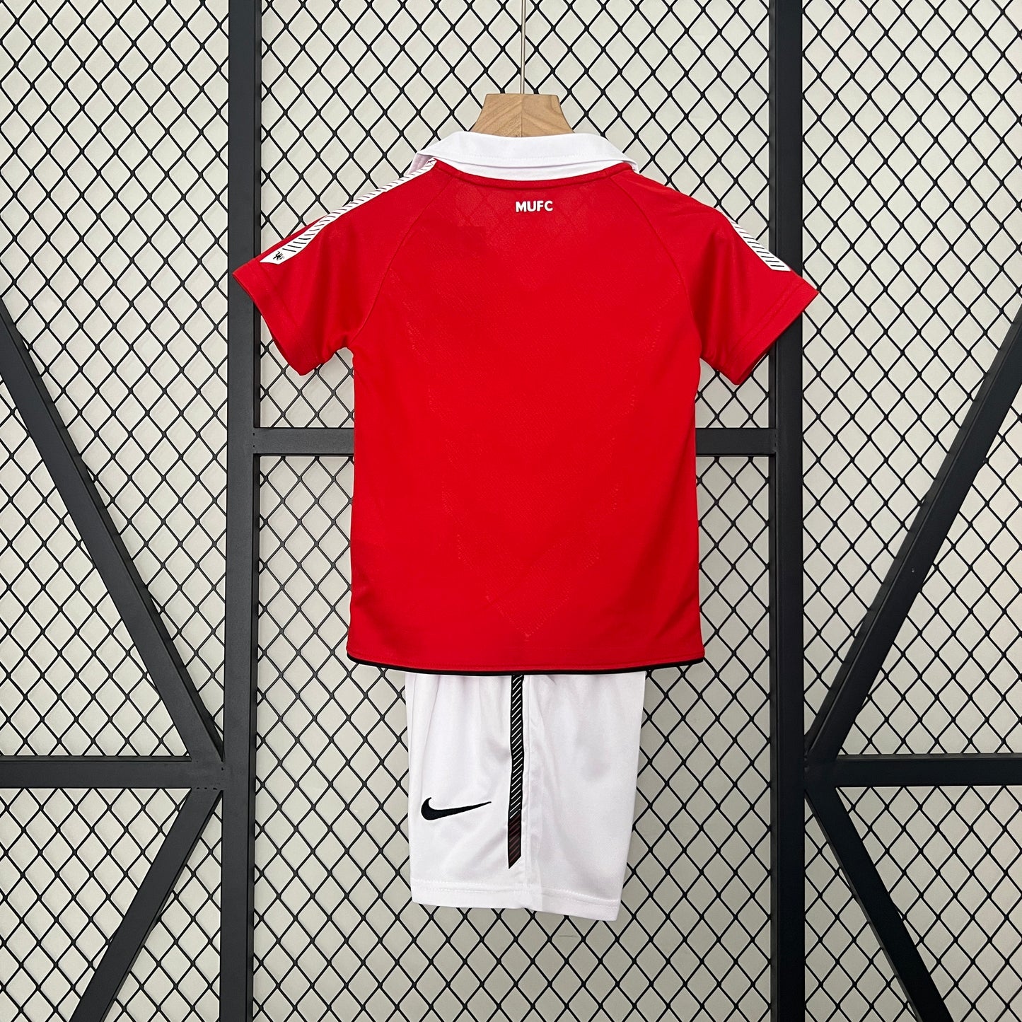 2010/11 Manchester United Home Retro Kids Kit
