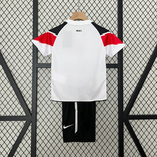 2010/11 Manchester United Away Retro Kids Kit