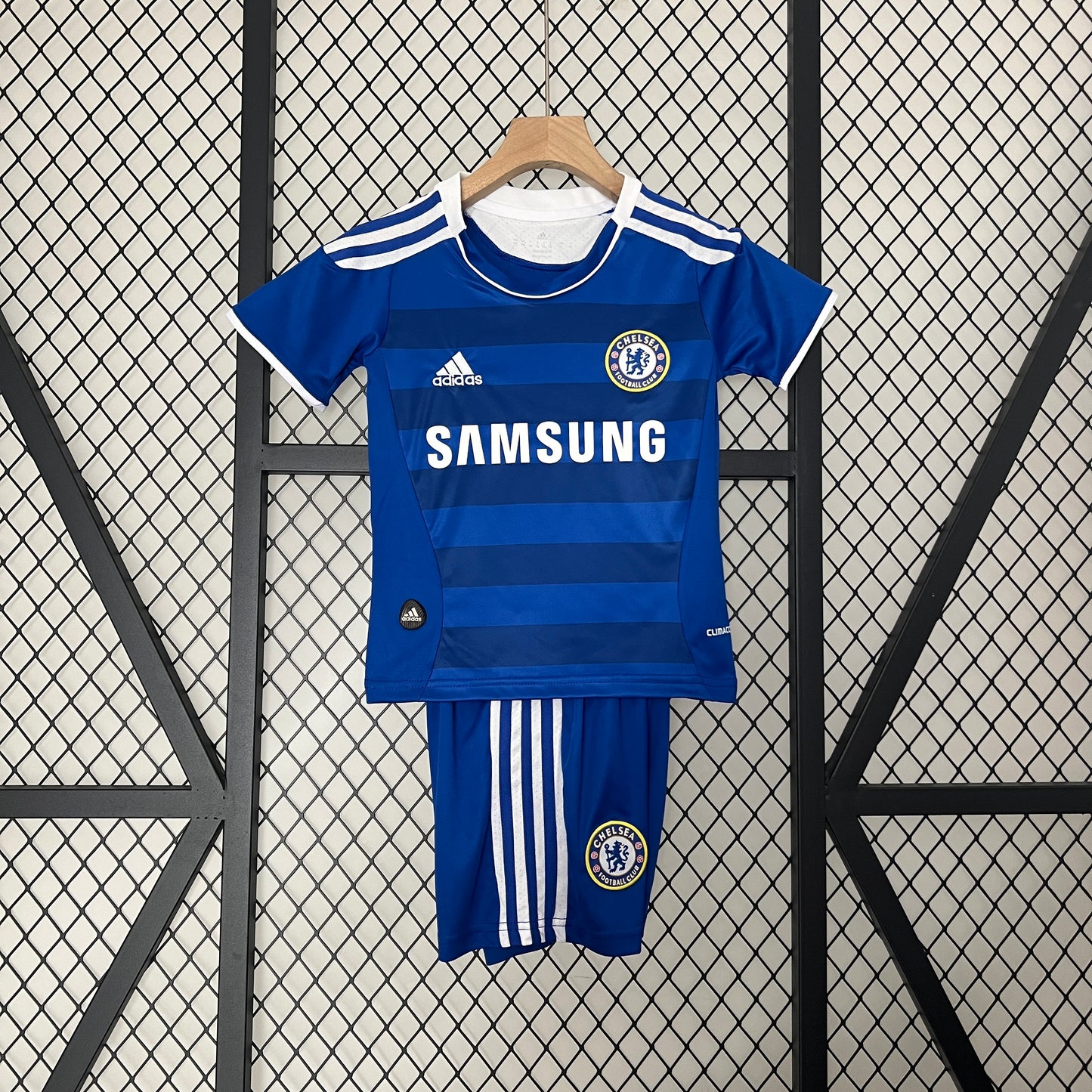 2011/12 Chelsea Home Retro Kids Kit