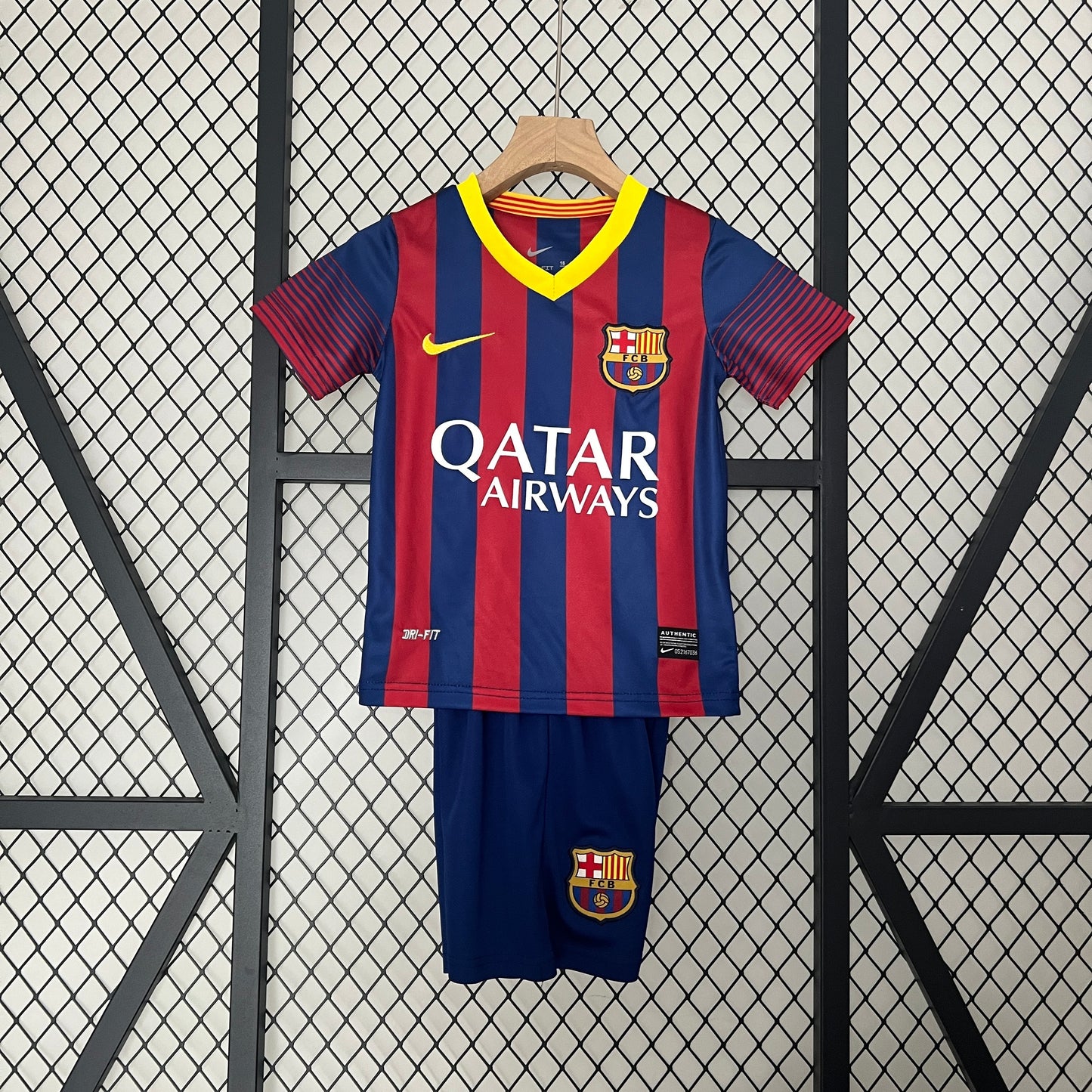 2013/14 Barcelona Home Retro Kids Kit