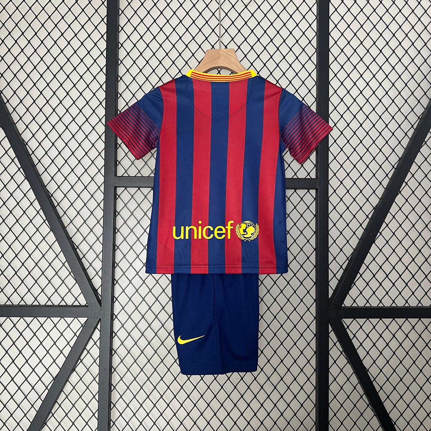 2013/14 Barcelona Home Retro Kids Kit