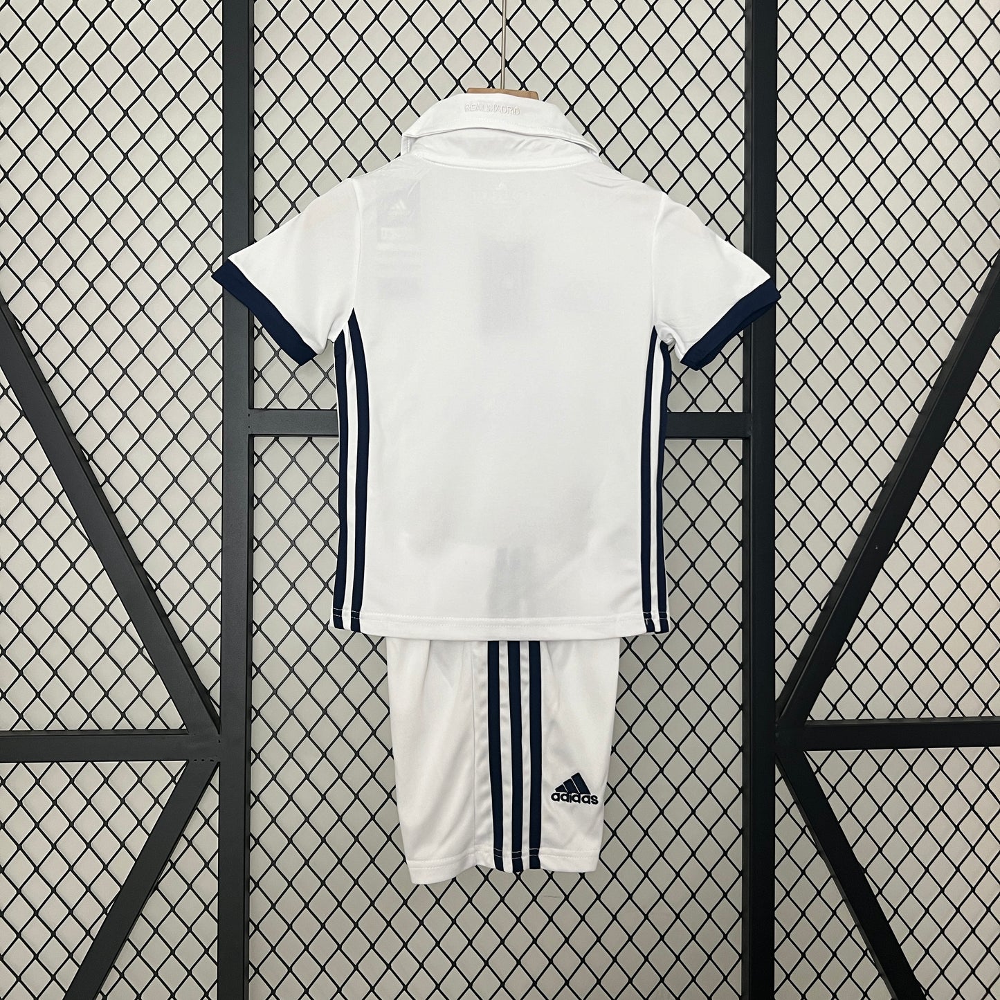 2016/17 Real Madrid Home Retro Kids Kit