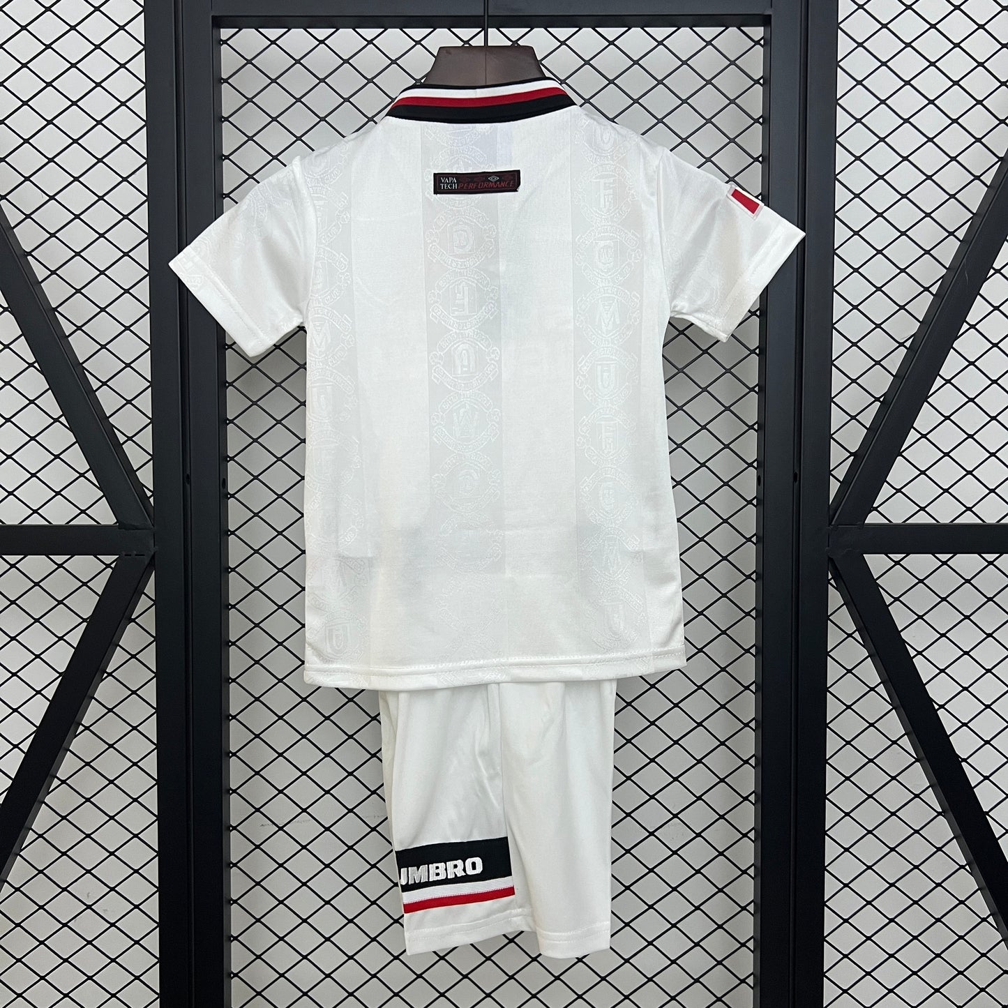 1997/98 Manchester United Away Retro Kids Kit