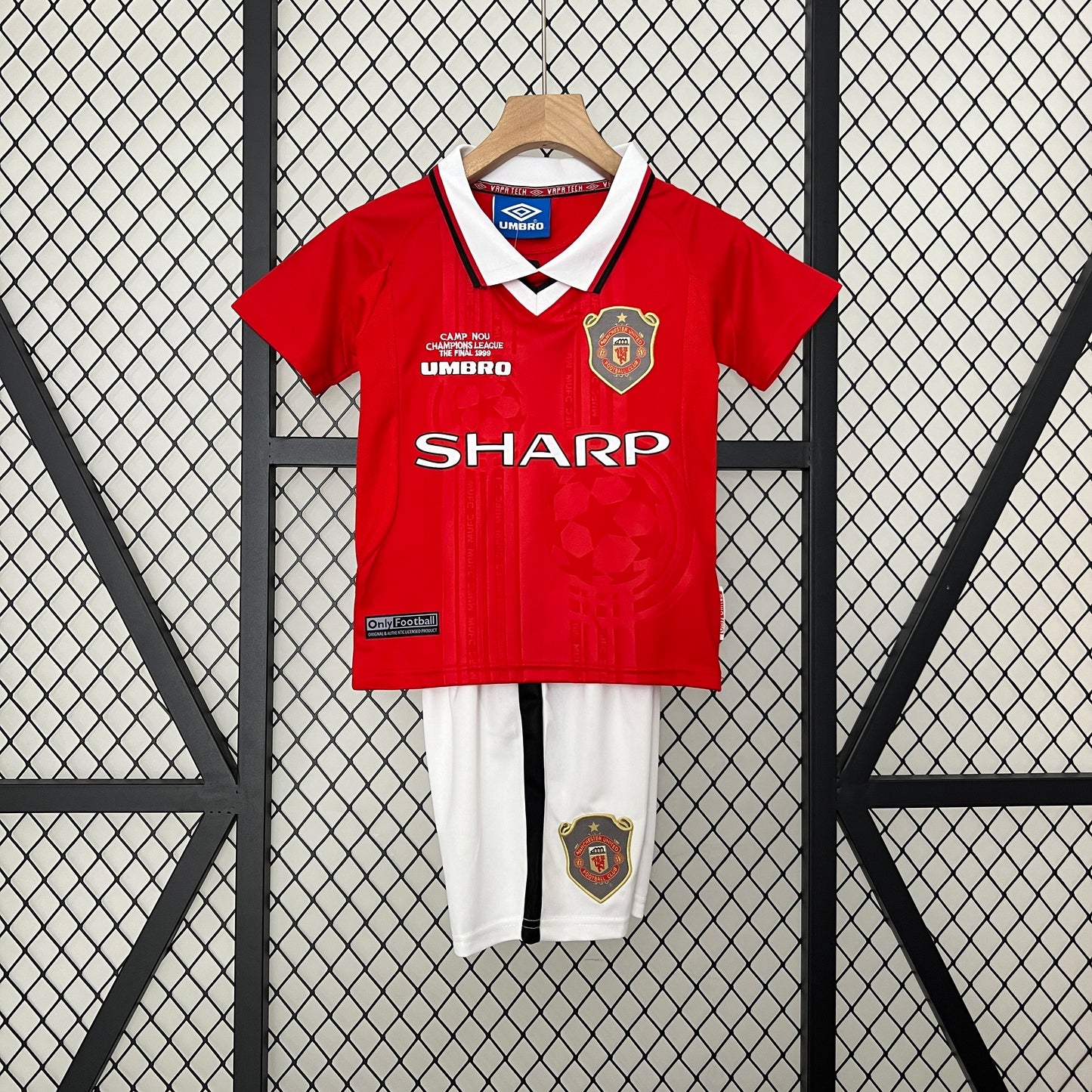 1999/00 Manchester United Home Retro Kids Kit