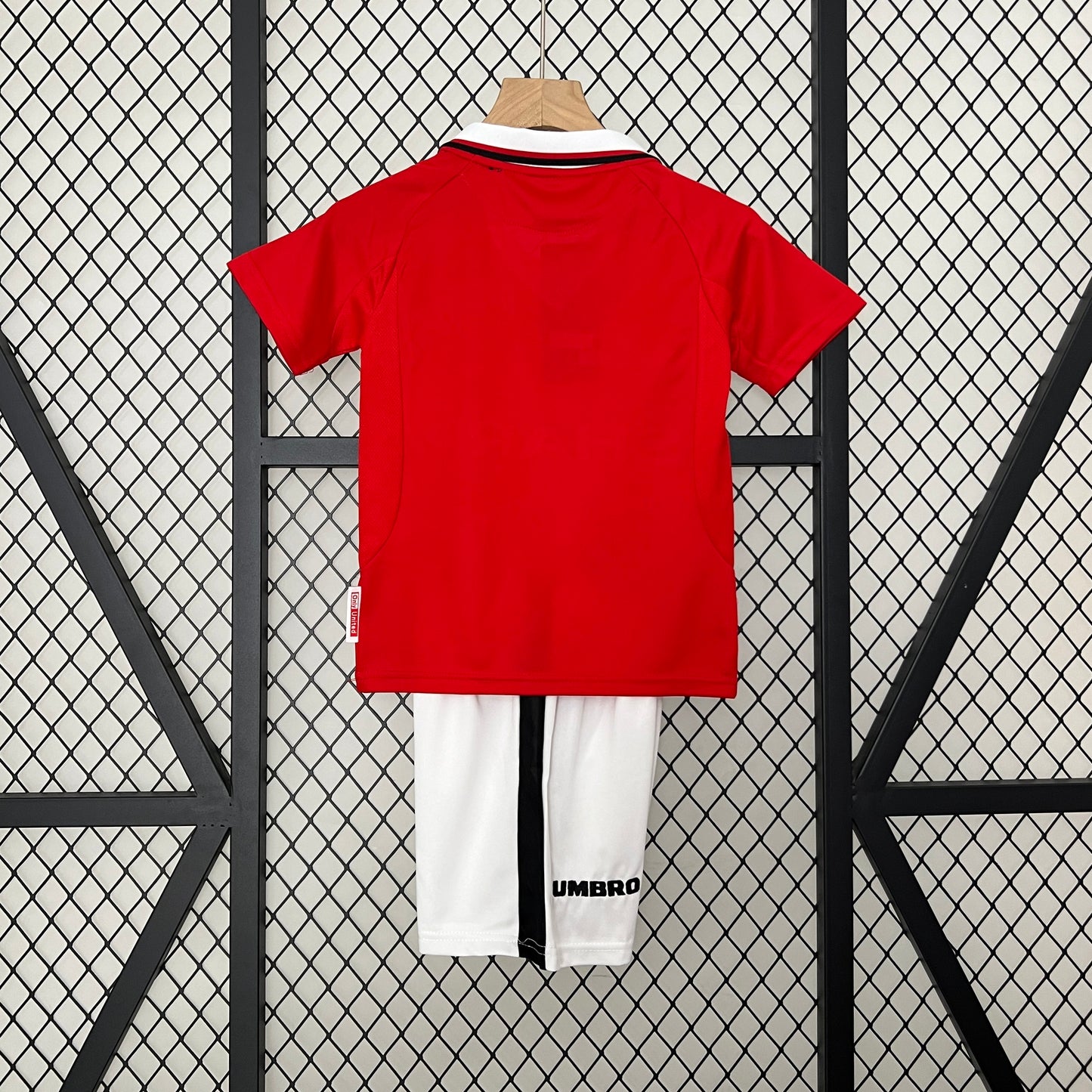 1999/00 Manchester United Home Retro Kids Kit