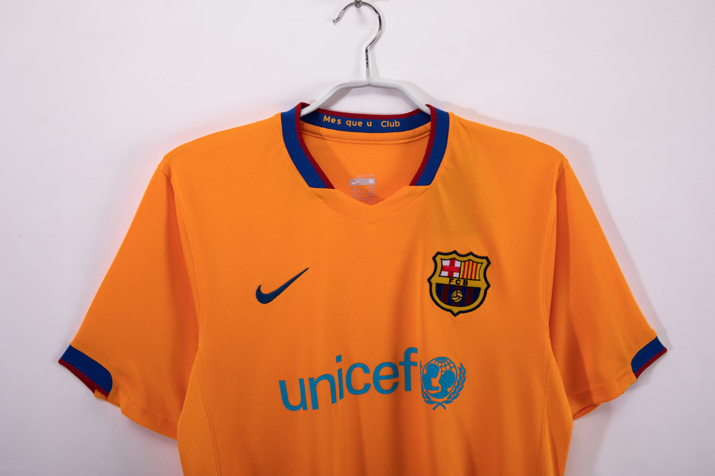 2006/07 Barcelona Away Orange 8A