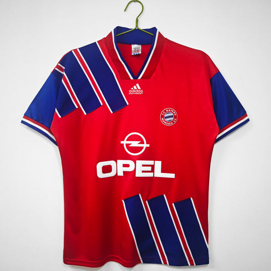 1993/95 Bayern Home Retro 3B