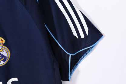 2005/06 Real Madrid Away Royal Blue Retro 8A