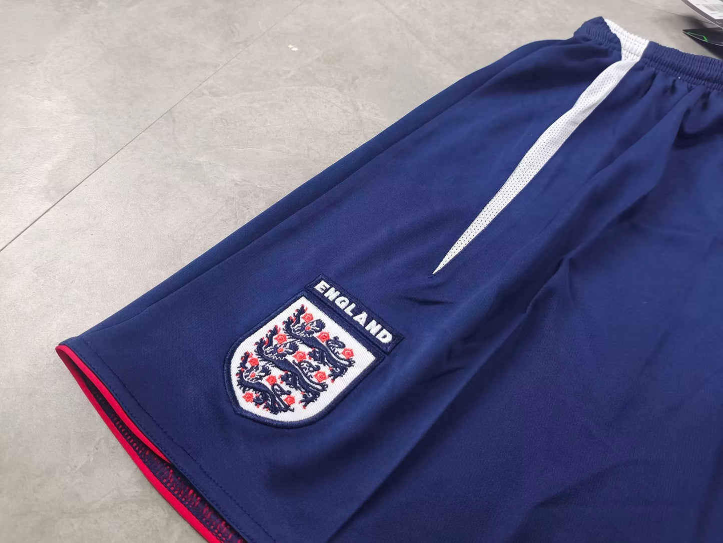 2006 England Home Shorts 4D