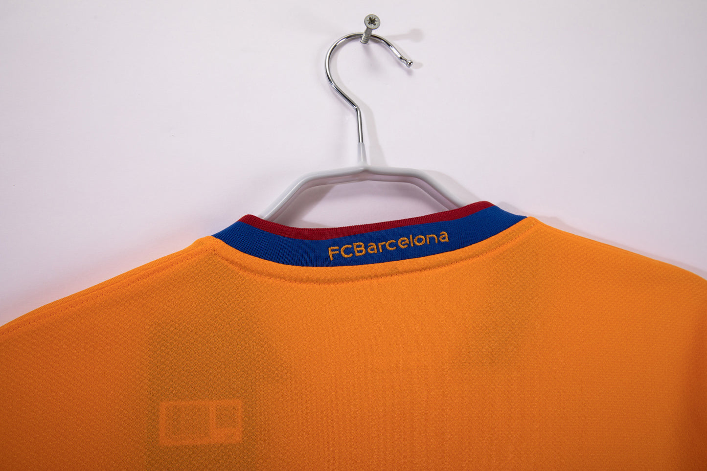 2006/07 Barcelona Away Orange 8A