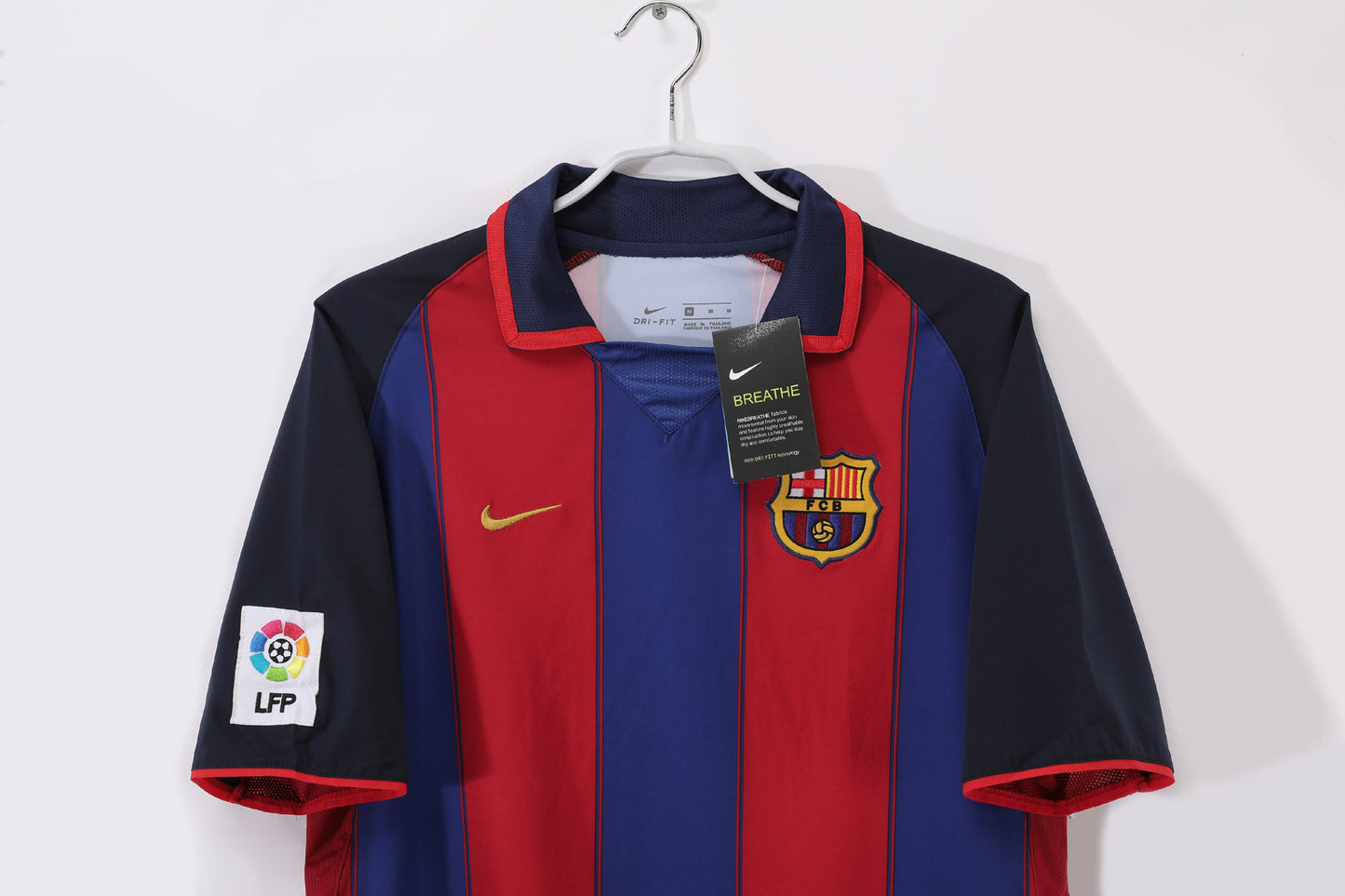 2003/04 Barcelona Home 8A