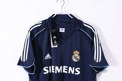 2005/06 Real Madrid Away Royal Blue Retro 8A
