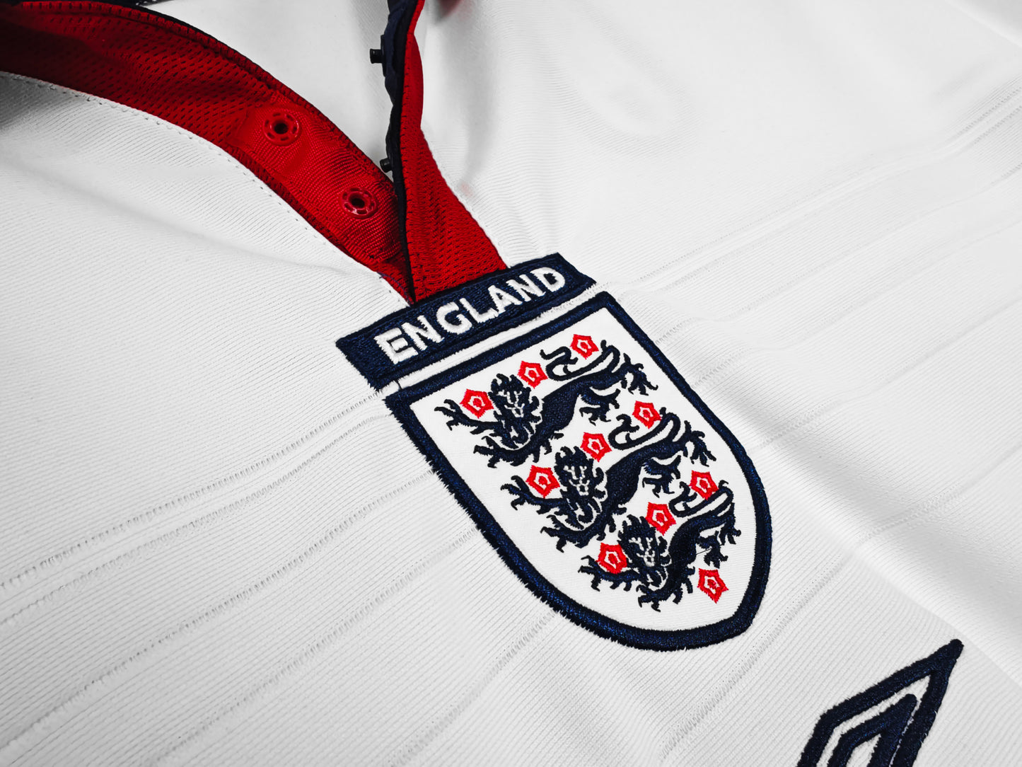 2004 England Home Retro 3B