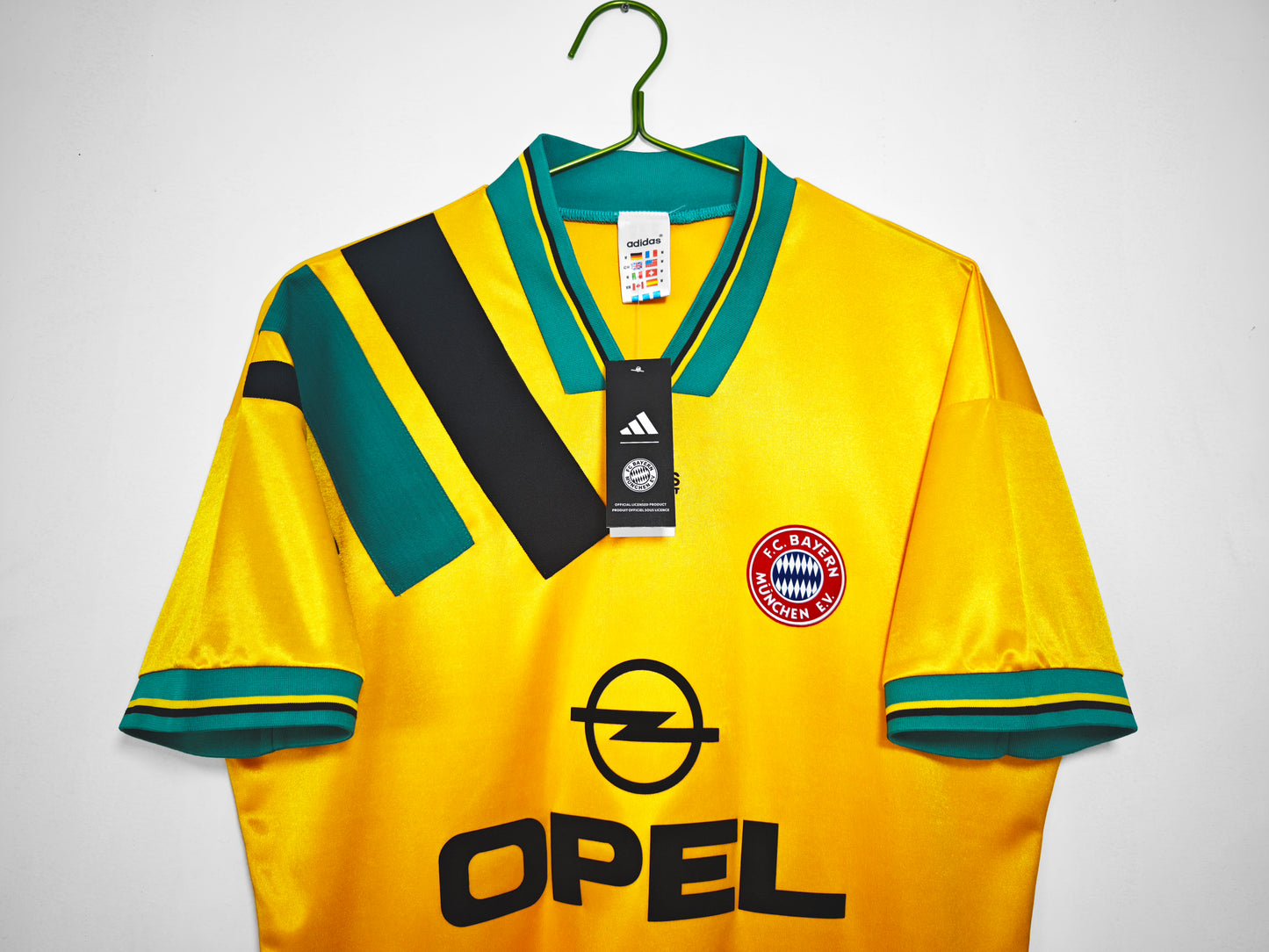 1993/95 Bayern Away Retro 3B