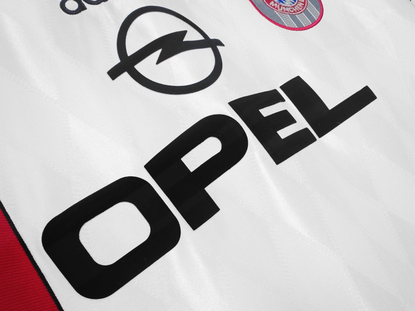 1996/98 Bayern Away Retro 0B