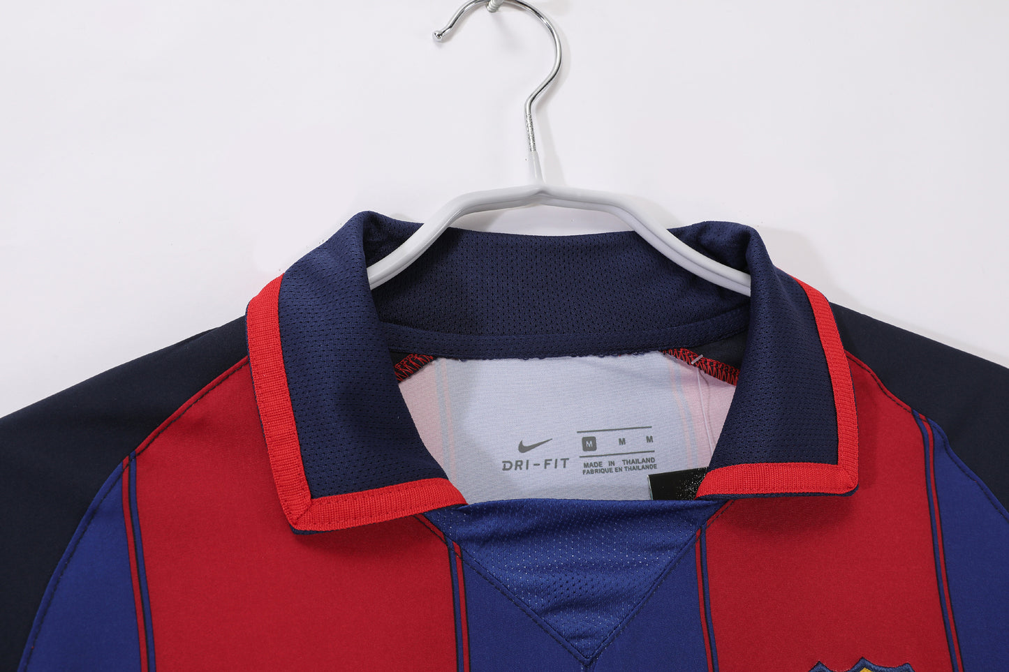 2003/04 Barcelona Home 8A