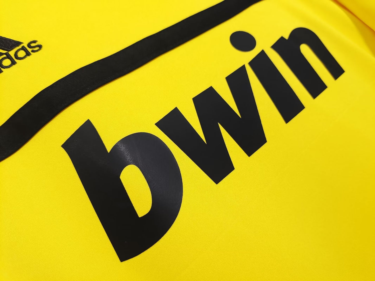 2011/12 Real Madrid Goalkeeper Yellow 5A