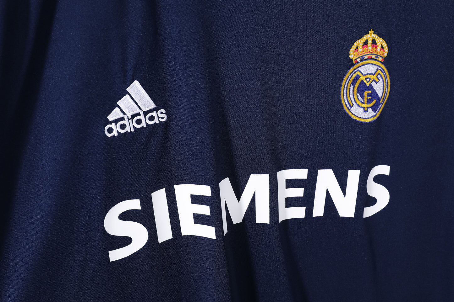 2005/06 Real Madrid Away Royal Blue Retro 8A