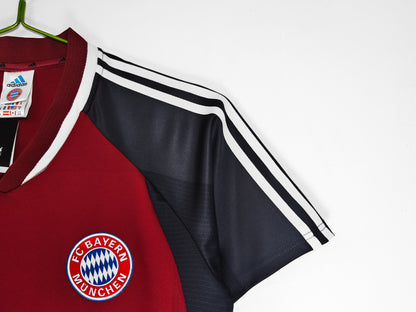 2001/02 Bayern Home Retro 8A