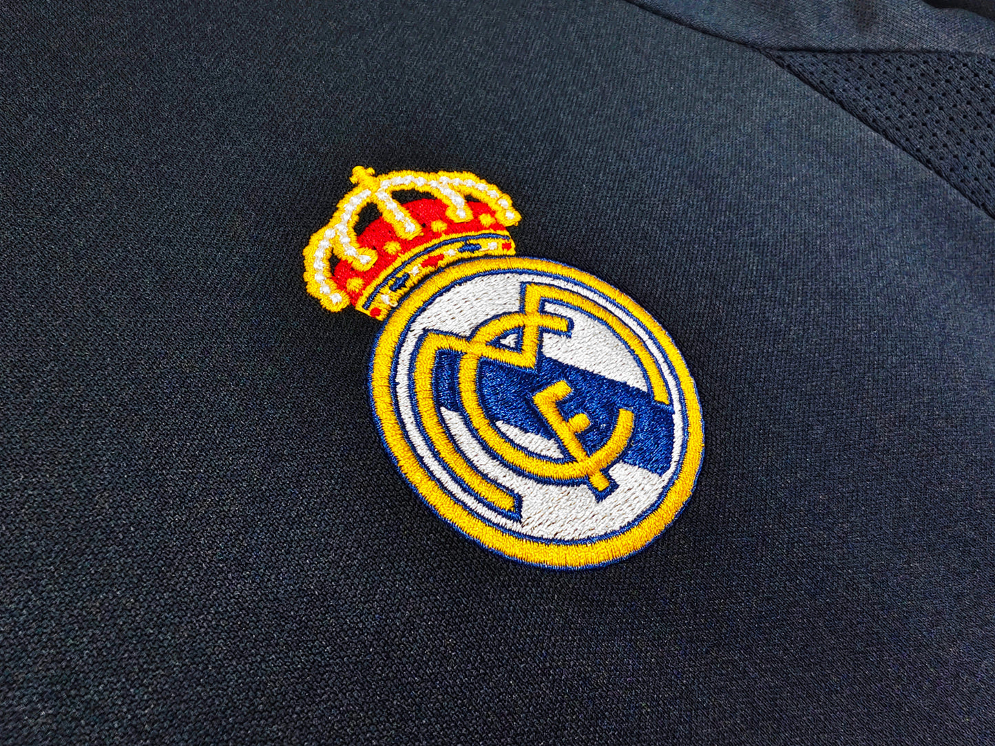 2003/04 Real Madrid Away 5A