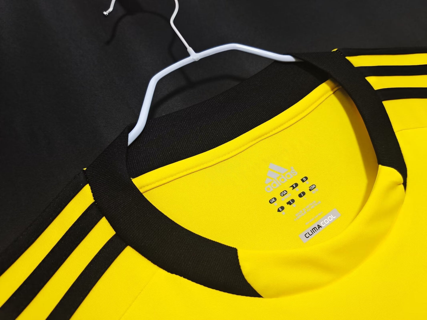 2011/12 Real Madrid Goalkeeper Yellow 5A