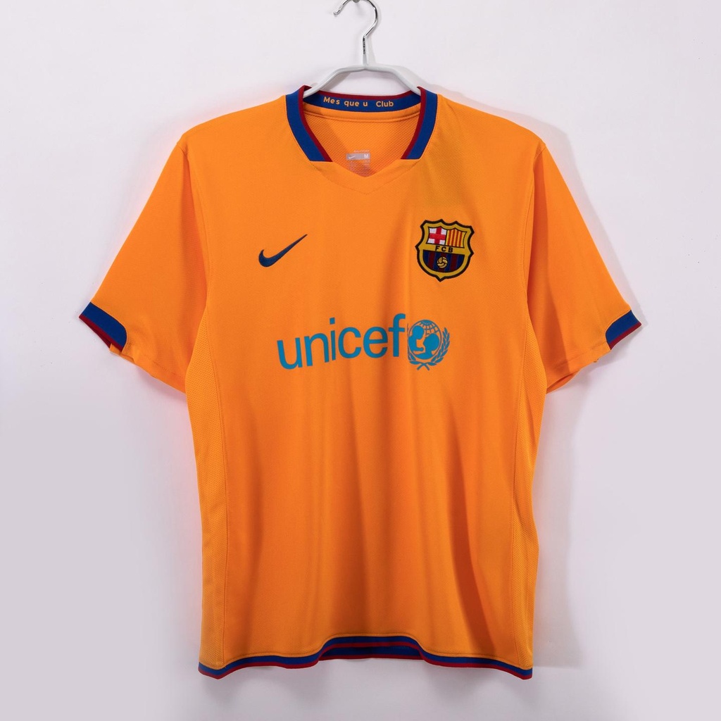 2006/07 Barcelona Away Orange 8A