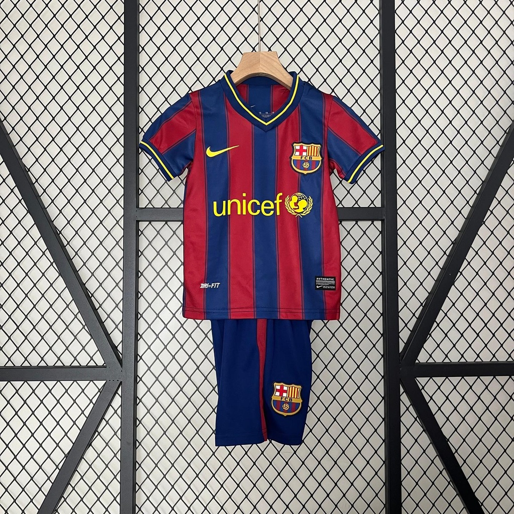 2009/10 Barcelona Home Kids Kit (16, Yes, Yes)