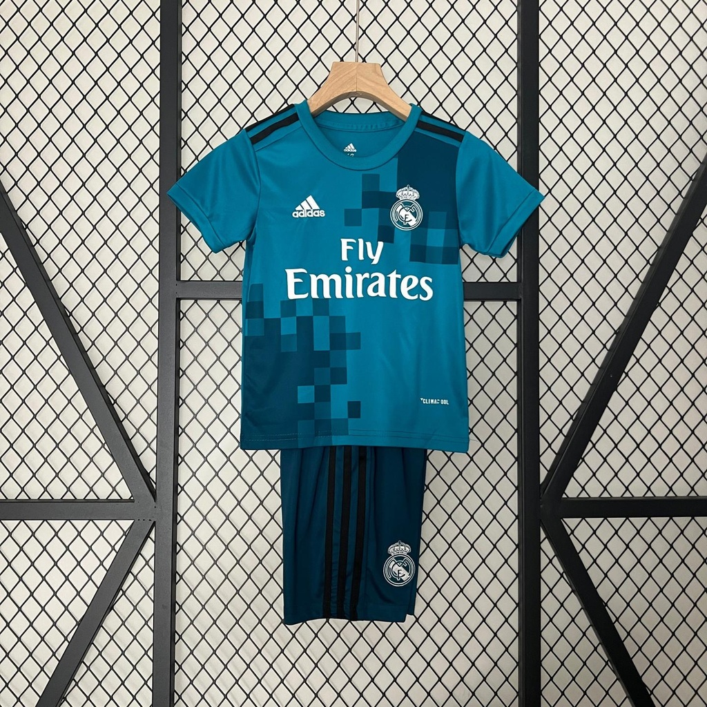 2017/18 Real Madrid Away Retro Kids Kit (16, Yes, Yes)