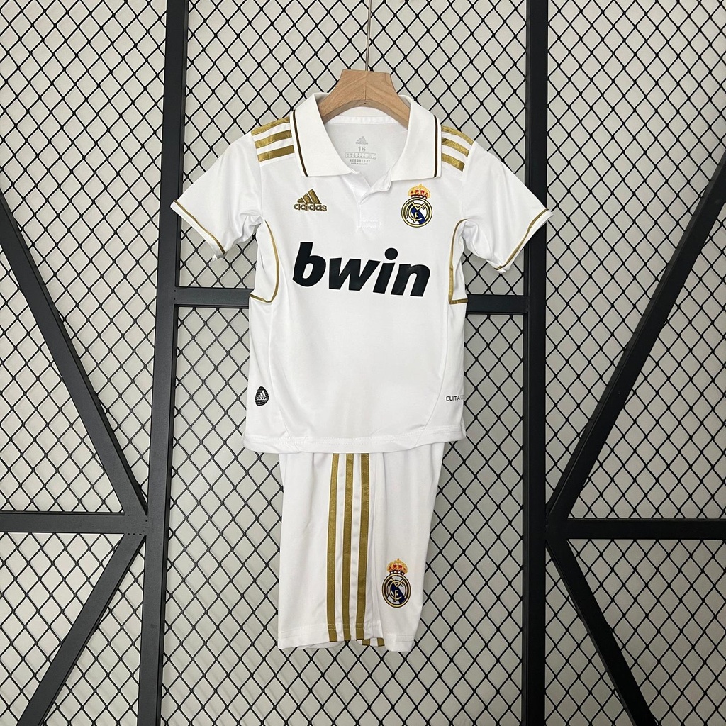 2011/12 Real Madrid Home Retro Kids Kit (16, Yes, Yes)